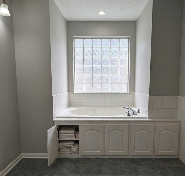 83 Arbours West Lane