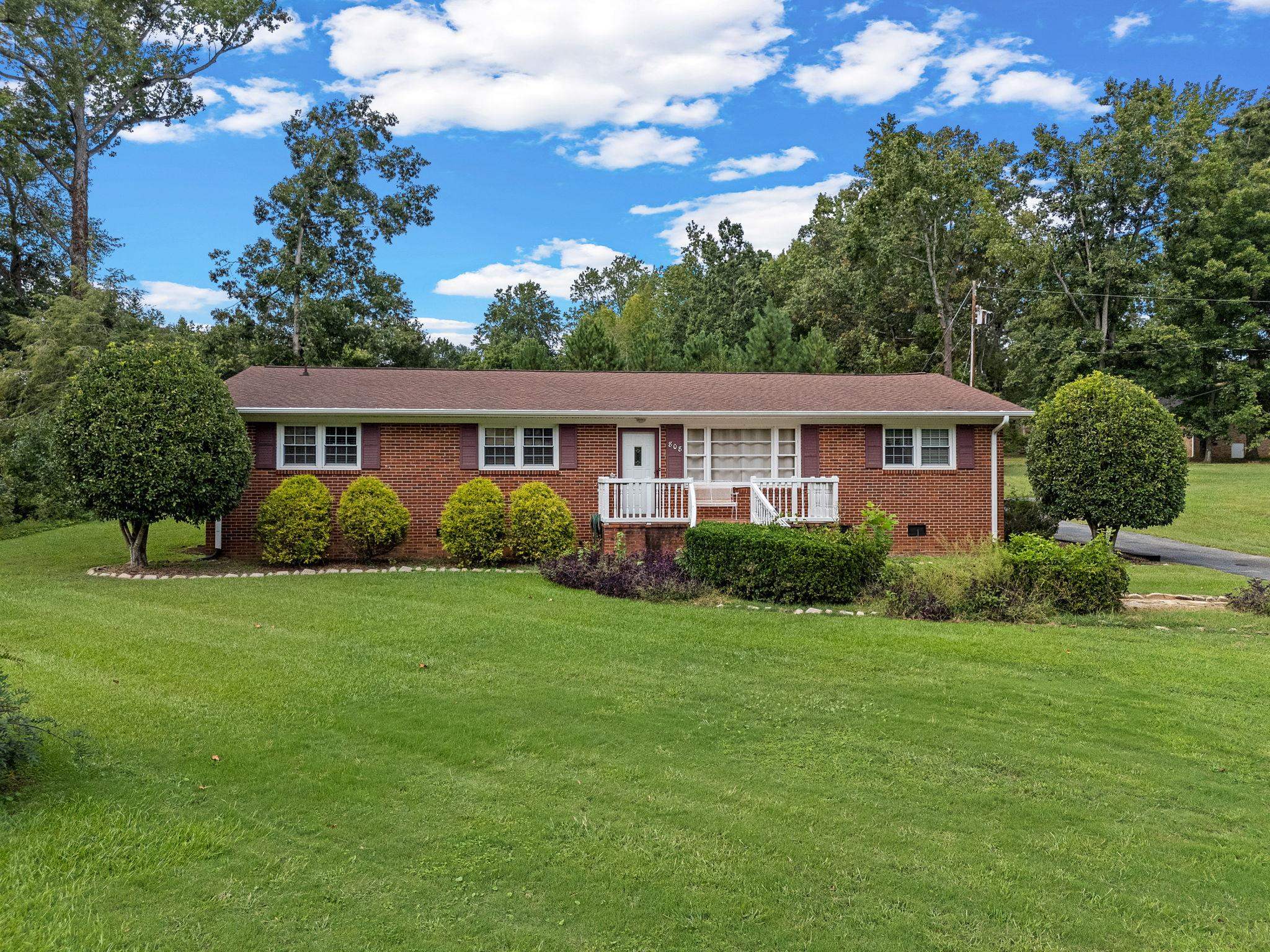 808 Primrose Lane