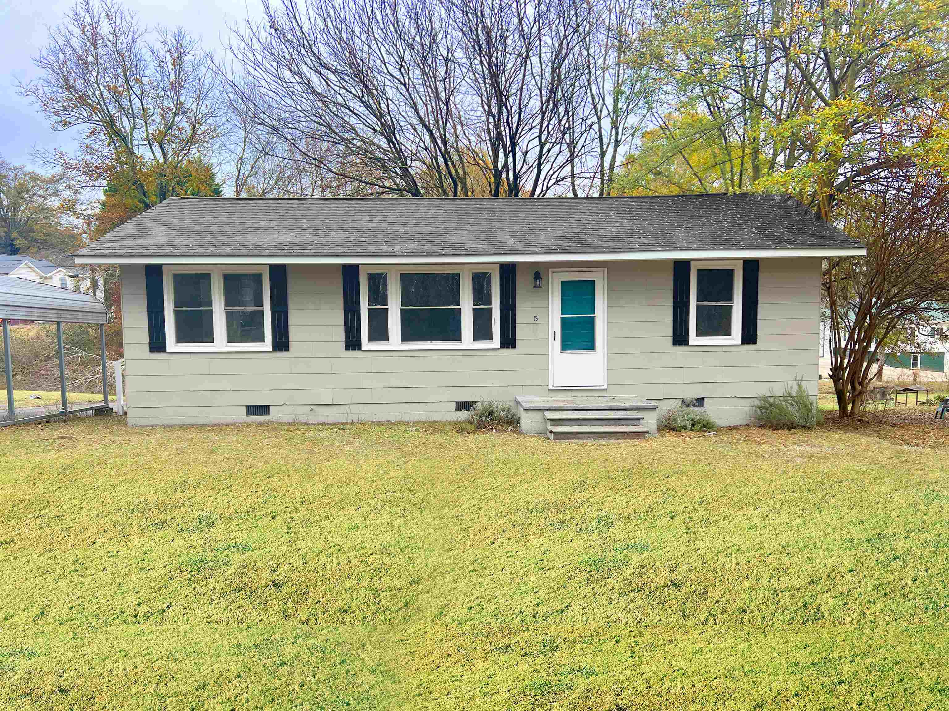 5 Pine Lane