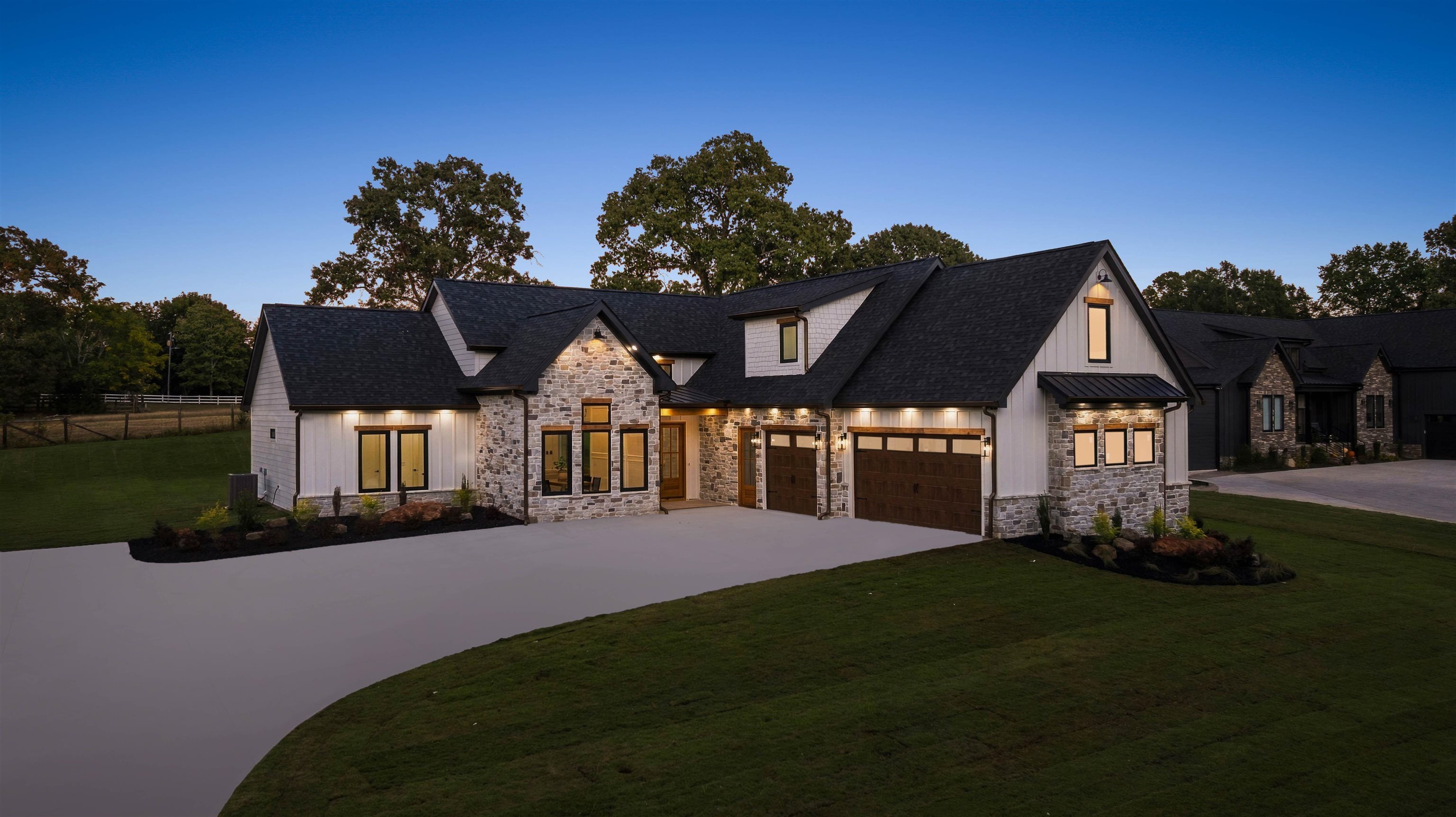 110 Marseille Drive