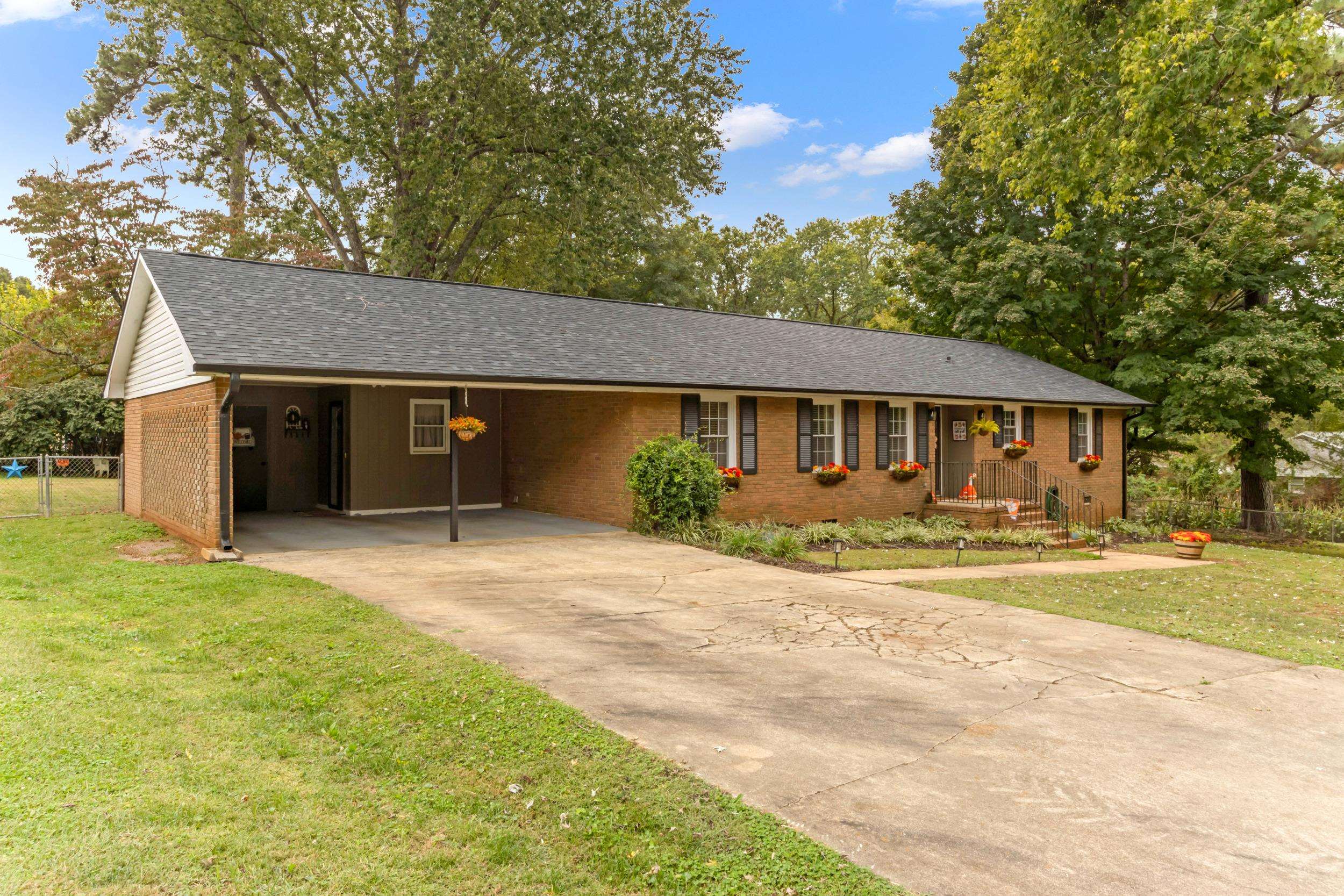 418 wedgewood Drive
