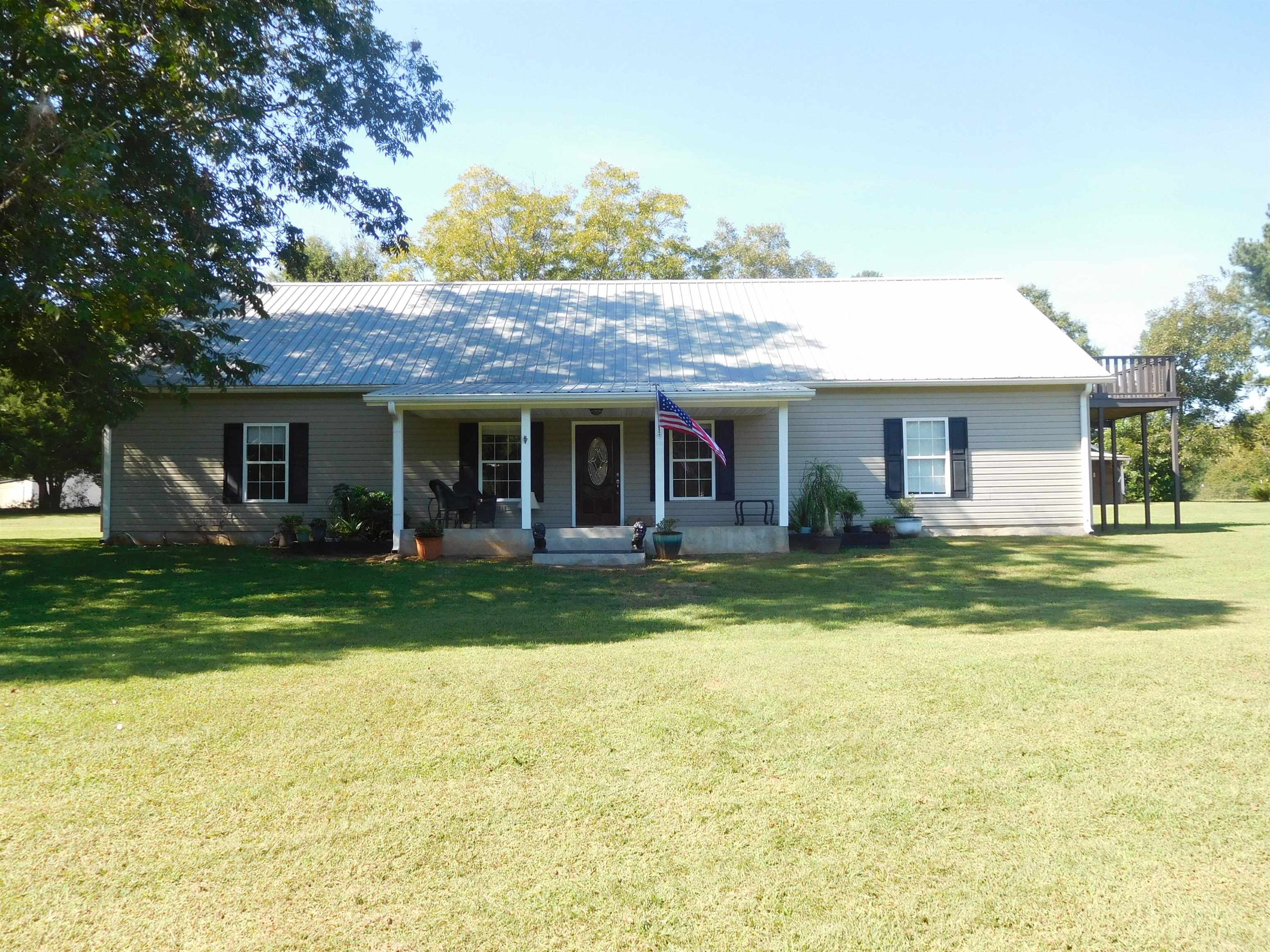 438 Vistas Road