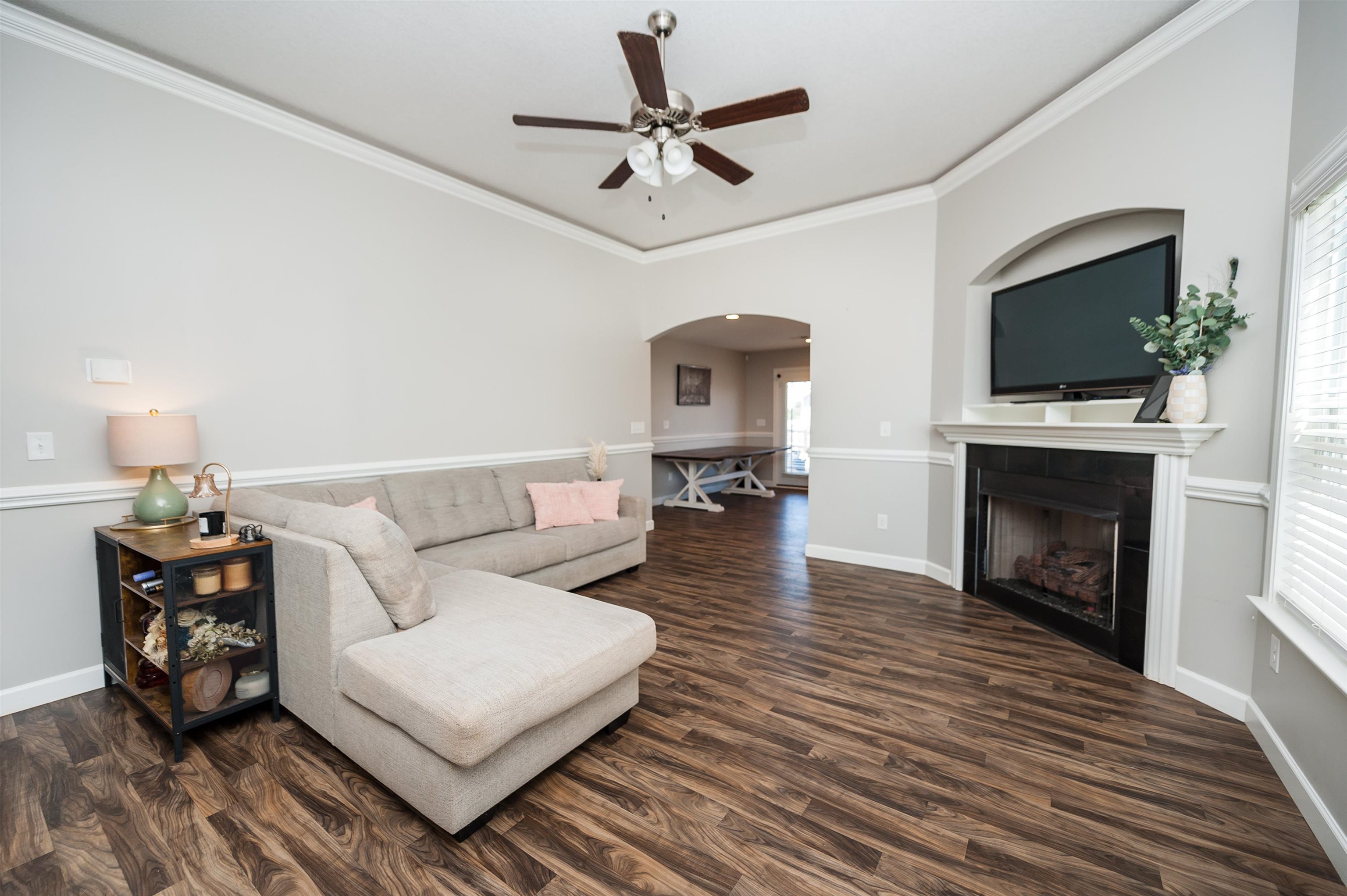 827 Highland View Road