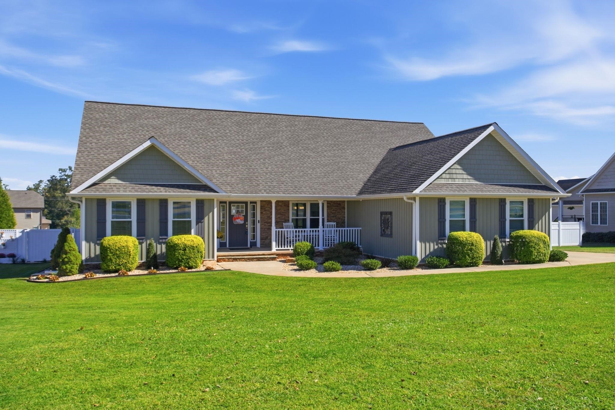 484 Carriage Gate Drive