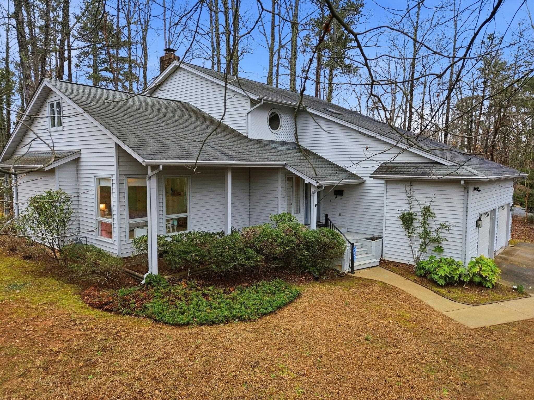 417 Forest Lane Dr