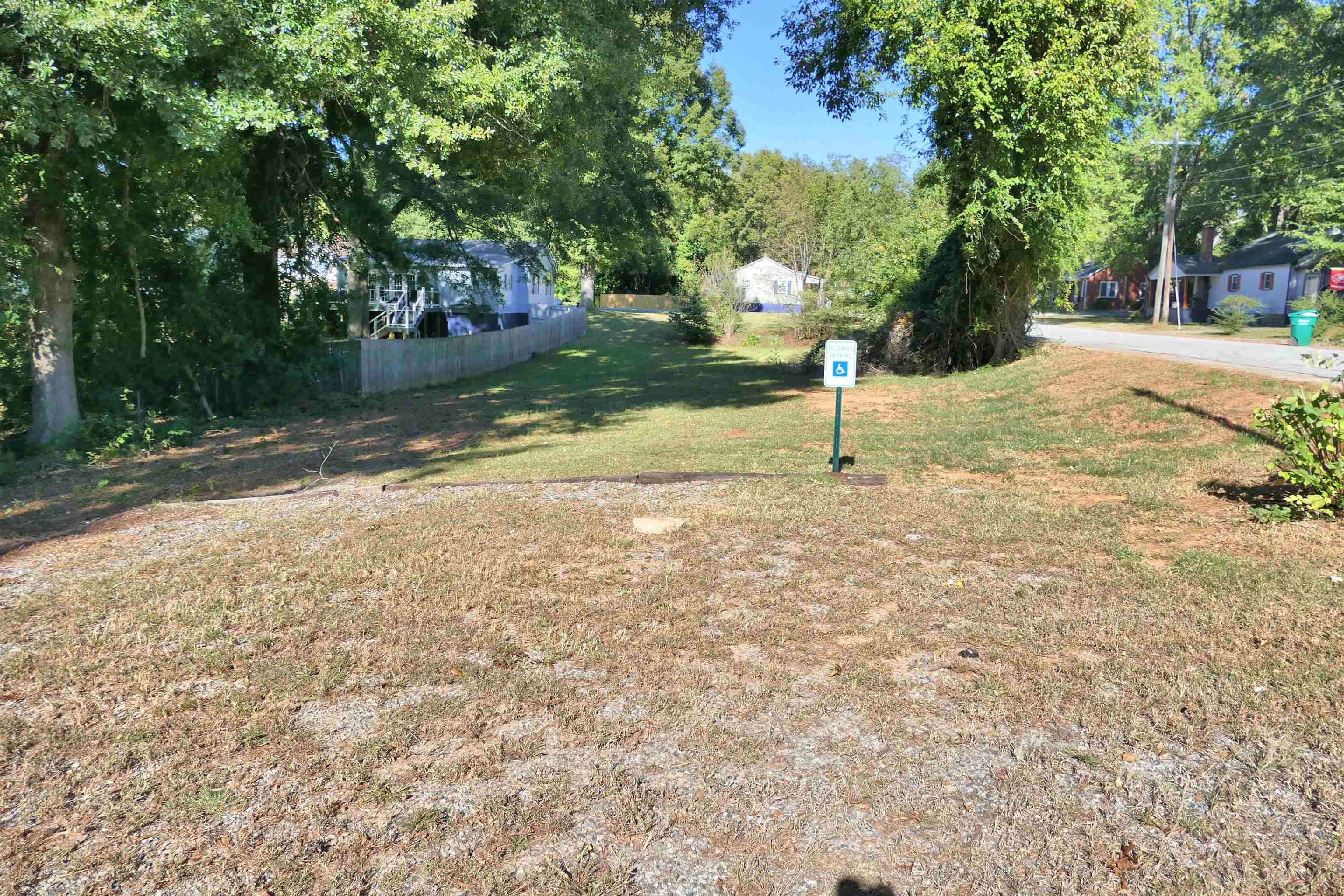 900 W Buford St