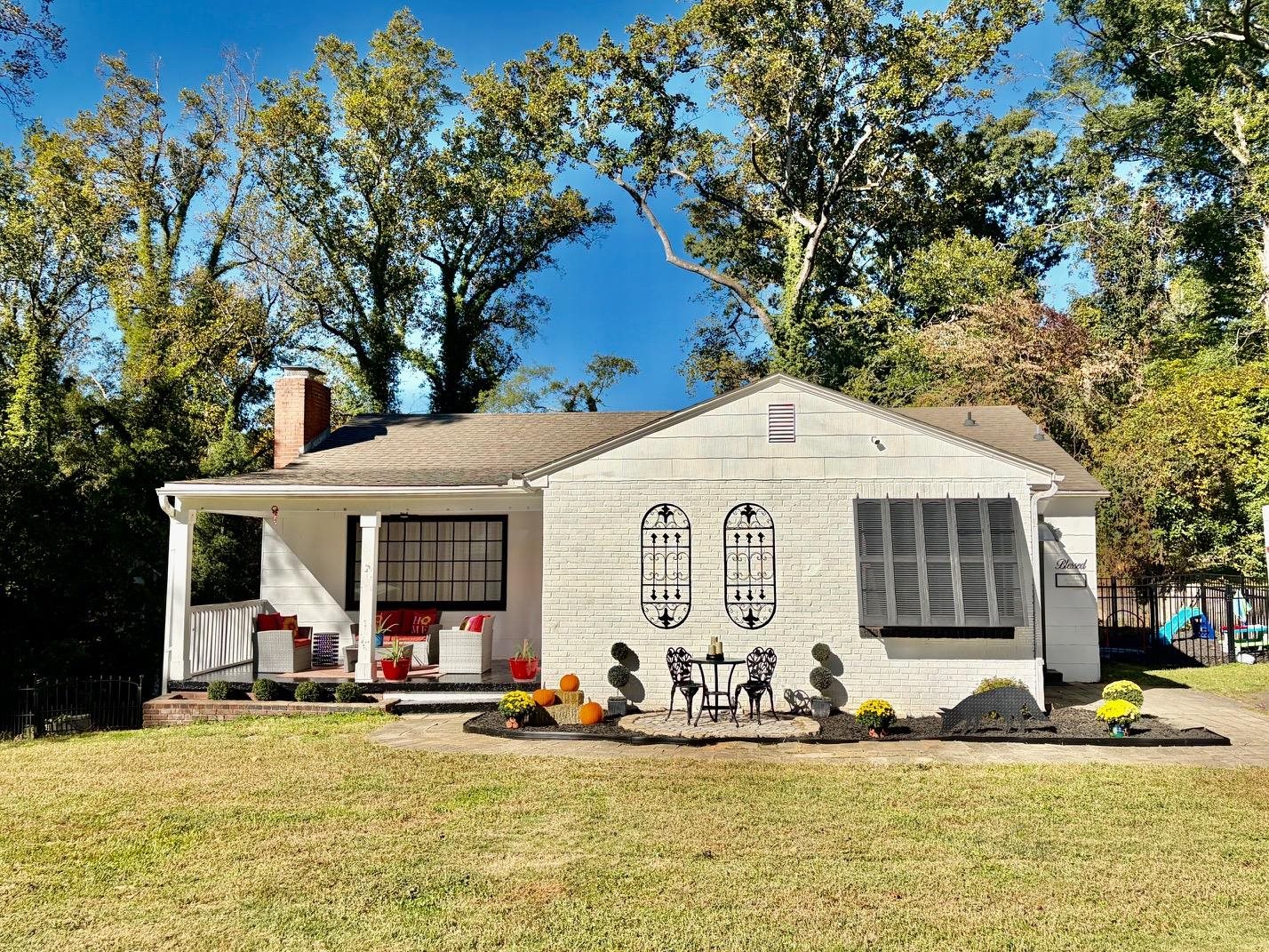 108 E Crescent Road