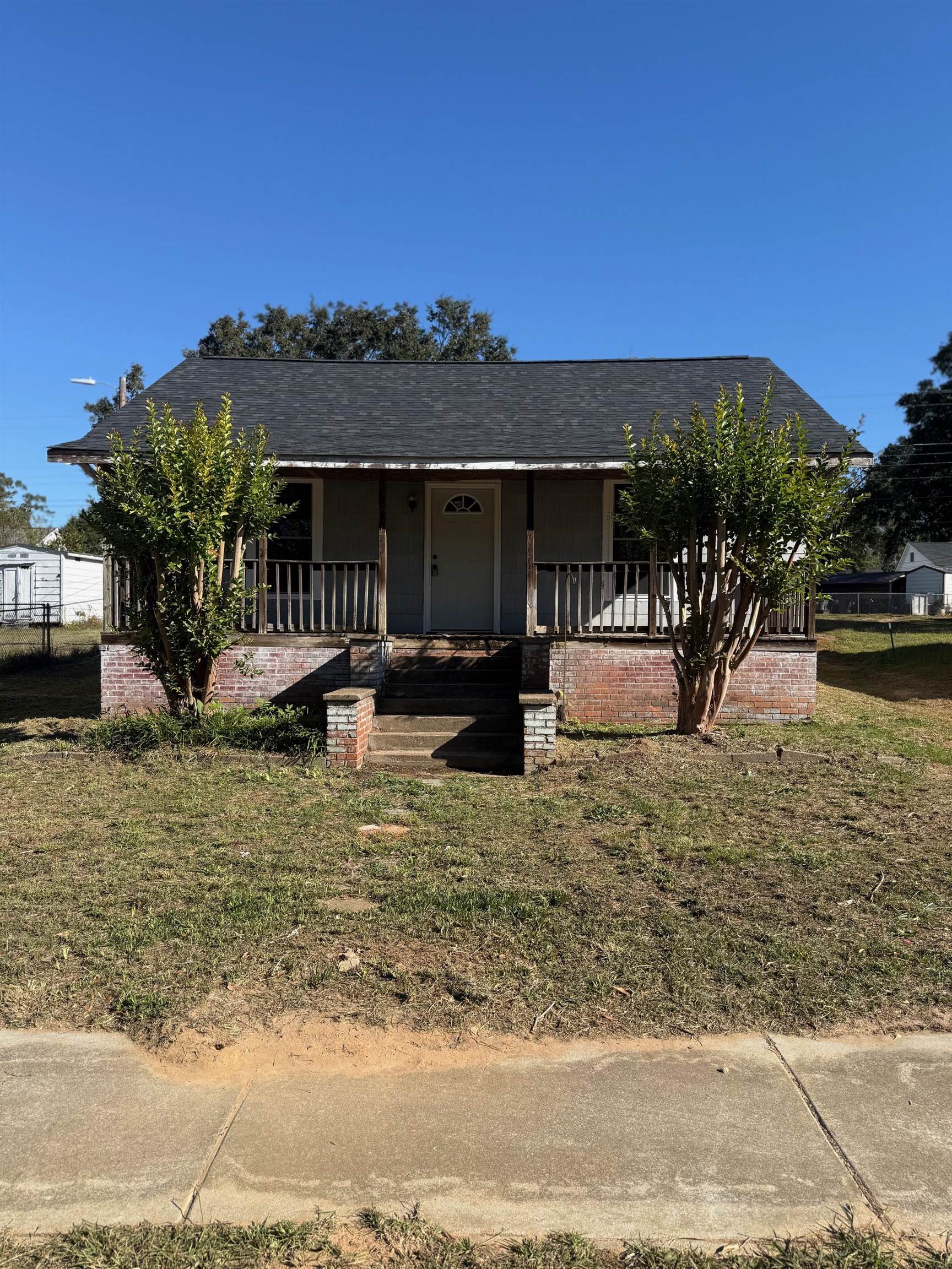 327 Woodruff Street